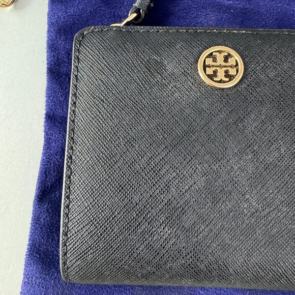 NWOT Tory Burch Robinson Bi-Fold Leather Wallet in Black - Picture 2 of 15